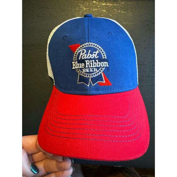 New Embroidered Pabst Blue‎ Ribbon Beer PBR Trucker Snapback Hat Red White - Picture 1 of 3